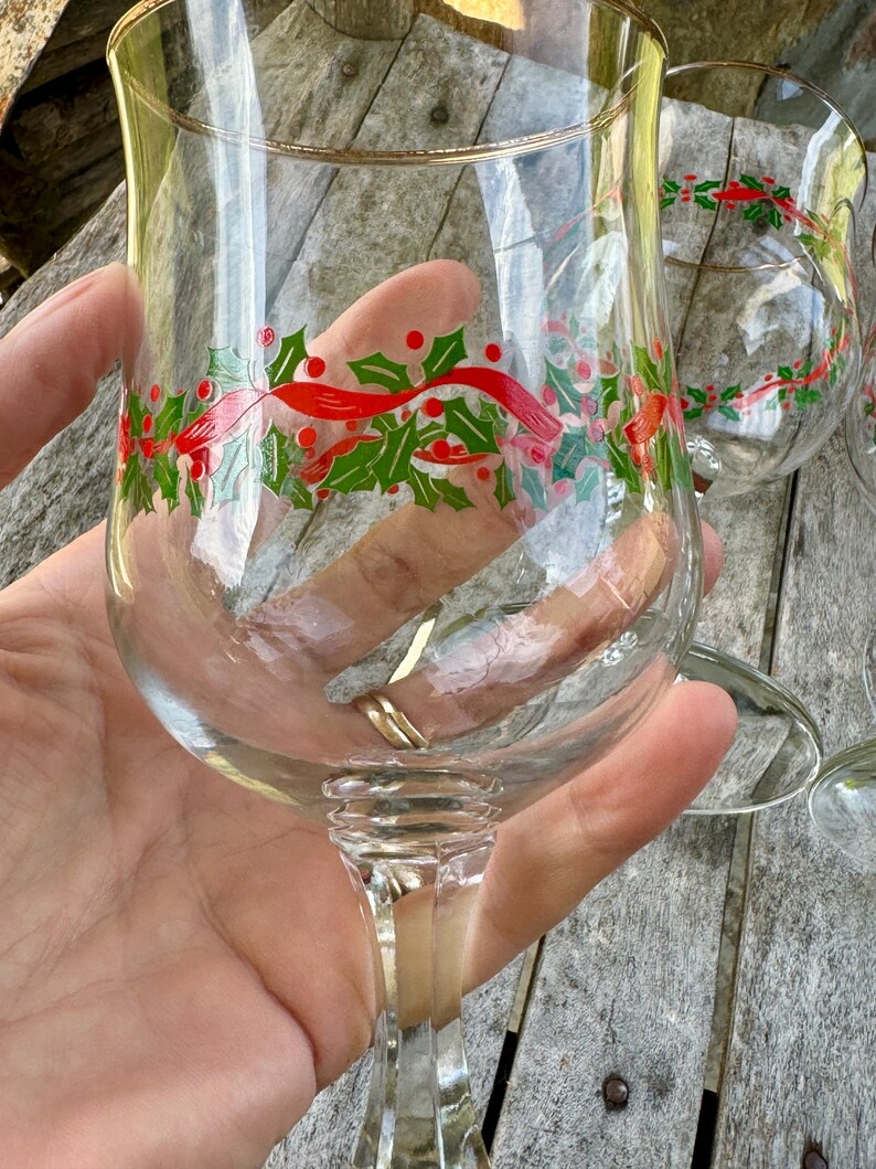 Vintage Libbey Christmas Wine Glasses Holly Berry Pattern Faceted Stem