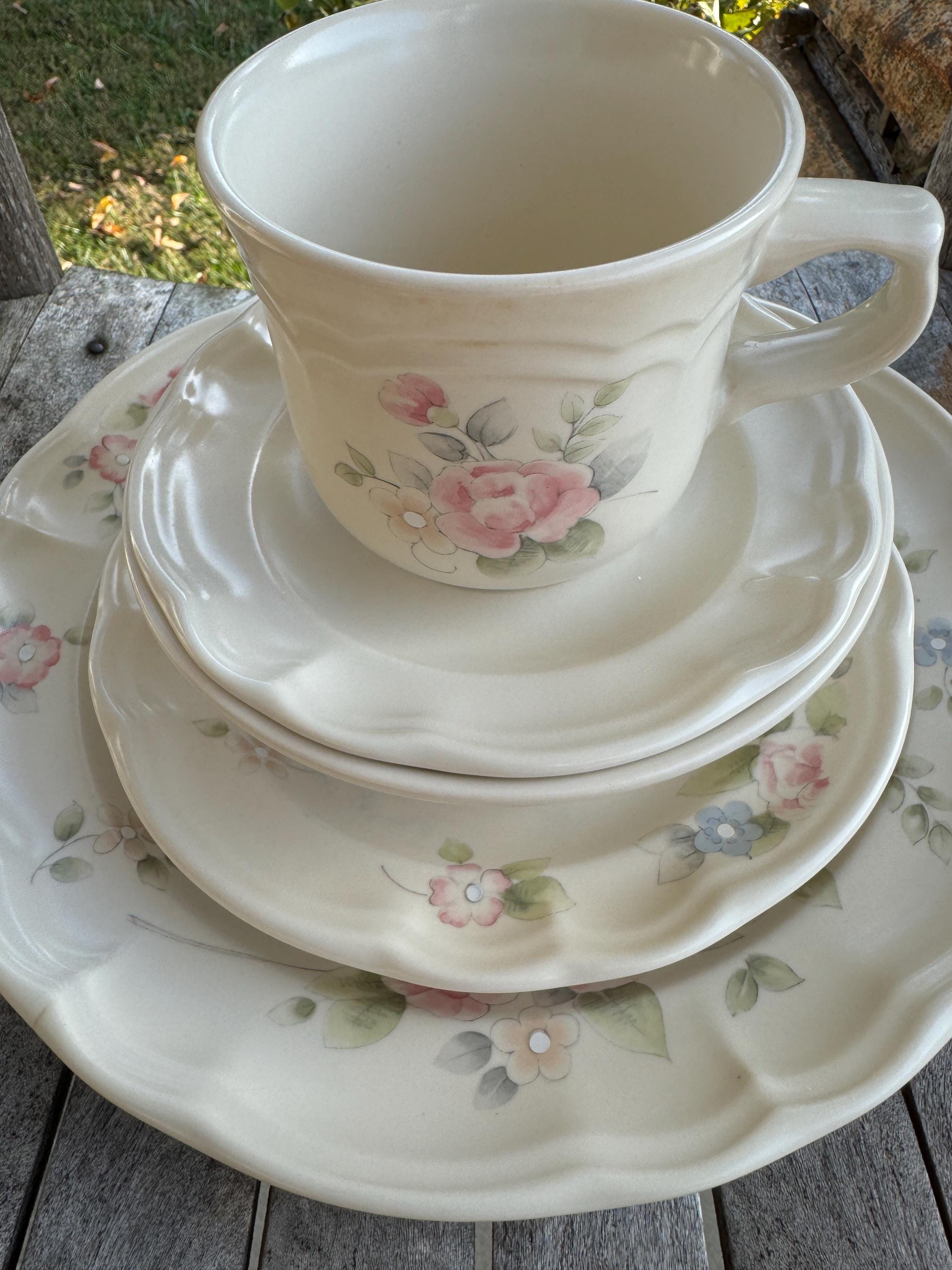 アメリカ製 PFALTZGRAFF 花柄 食器セット アメリカ製 PFALTZGRAFF 花柄 食器セット