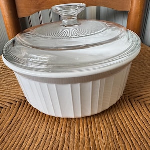 Cocotte Corning Ware blanc français F5B avec couvercle 1,6 l blanc français côtés nervurés vintage ustensiles de cuisson Corning Ware B8F