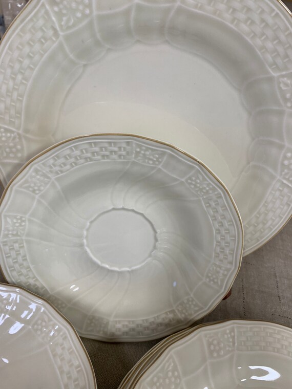 Mikasa fine ivory hotsell