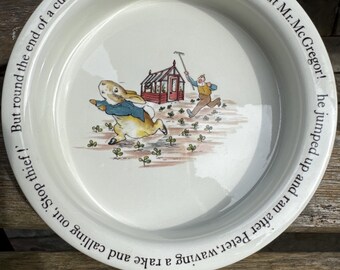 Beatrix Potter ウサギ ボウル Wedgewood Beatrix Potter Vintage Peter Rabbit Bowl 6.5 Inch Fruit