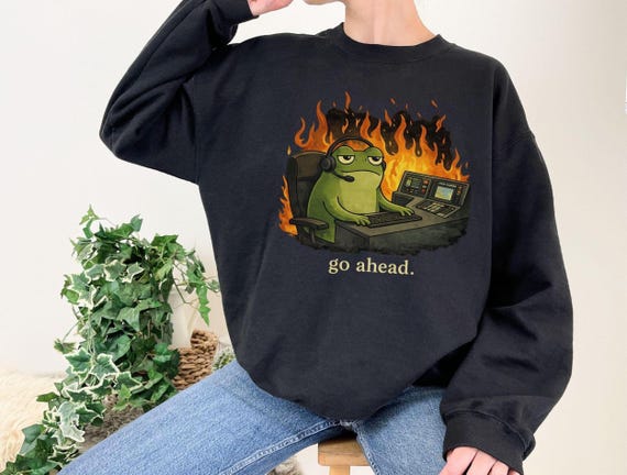 911 Dispatcher Sweatshirt, Funny Emergency Dispatcher Gifts, Frog Dispatch Shirt, 911 Police Dispatcher Gifts, Unisex Animal Meme T Shirts