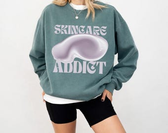 Esthetician Sweatshirt, Skincare Addict Esthetician Gift Dermatology Sweatshirt, Skin Therapist Crewneck, Comfort Colors 1566