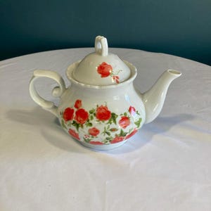 Vintage Ceramic Tea Pot with Roses