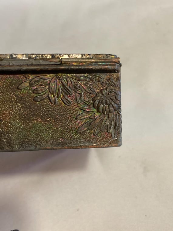 銅蟲 煙草入れ(木箱あり)1956年製：Old Copper box：Japan Antique Silvered Copper Japanese Cigarette Box with Pagoda