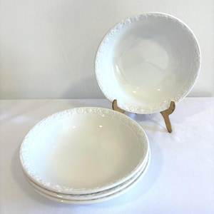 Wedgewood Strawberry and Vine Bowls - Etsy