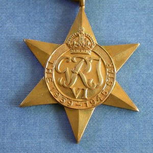 Original Full Size WW2 ‘1939–1945 Star’ Medal