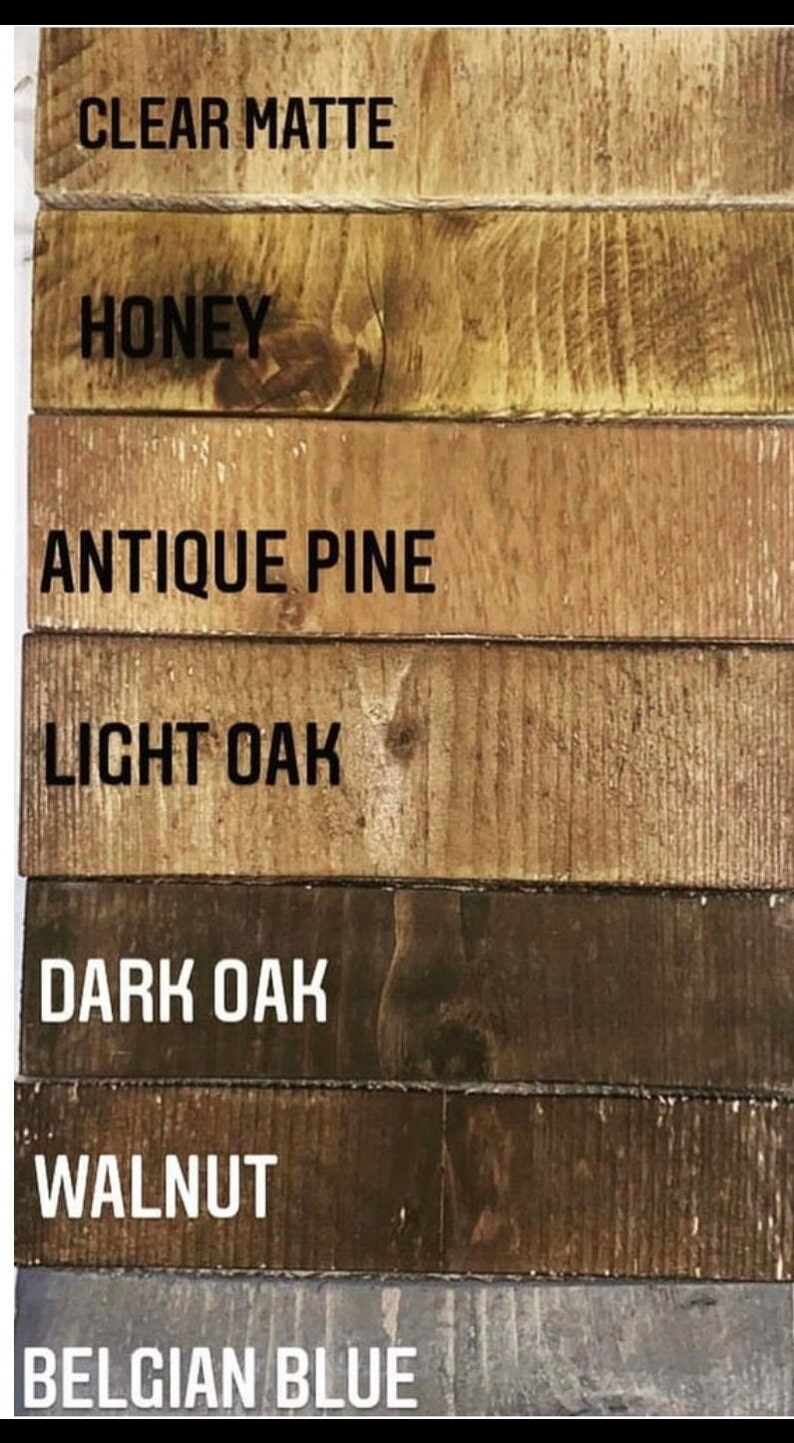 Puede incluir: Primer plano de siete muestras de madera te&ntilde;idas en diferentes colores. Los colores son: Claro mate, Miel, Pino antiguo, Roble claro, Roble oscuro, Nogal y Azul belga.