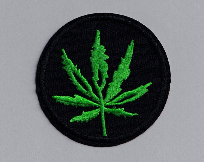 Round Marijuana Cannabis Leaf Embroidered Patch Weed Iron On Sew On Applique