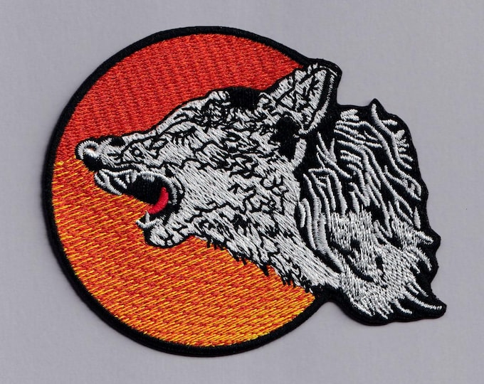 Orange Howling Wolf Patch Embroidered Iron-on Wolf Patches