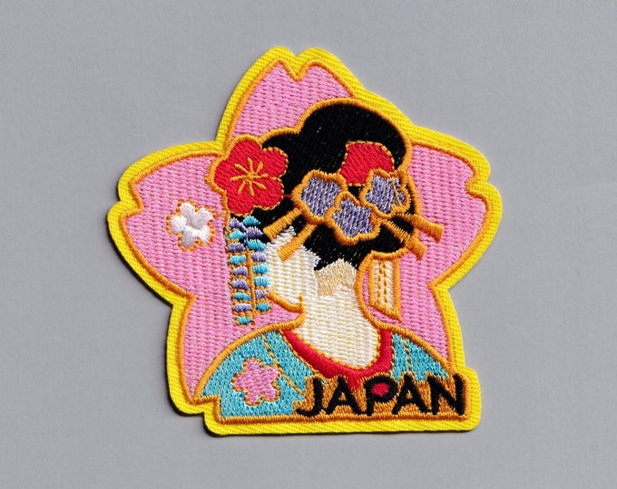 Iron-on Embroidered Japan Geisha Girl Flower Patch Applique Travel Patch Backpacking Japanese