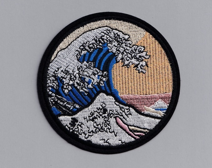 Large Round The Great Wave off Kanagawa Patch Hokusai Iron On Embroidered Patch Fine Classic Ukiyo-e Art