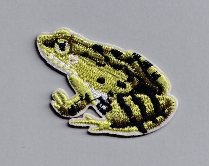 Embroidered Iron-on Green Frog Patch Applique