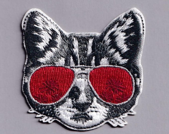 Cool Cat Patch Iron-on Embroidered Cat in Sunglasses Applique Patches