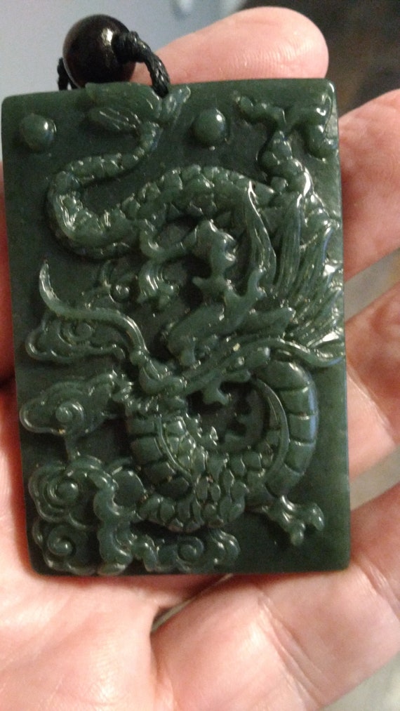 Dragon jade pendant Clearance