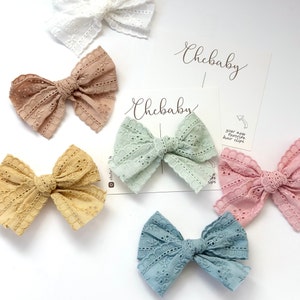 The perfect Bow | cute Bows, baby Bows, Alligator clips, Birthday present, Flower Girl, Party Favor