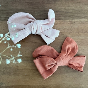 Hair bow - linen fabric - bow