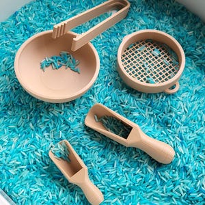Montessori Sensory Play Set – Scoops, Sieve & Tweezers – Sensory Bin Tools