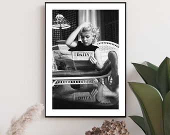 Marilyn Monroe with Newspaper Print INSTANT DOWNLOAD, Marilyn Monroe Art,  Wall Art, Printable Art, Digital Download, Fashion Print