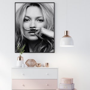 Kate Moss Fashion Photo, Kate Moss Poster Print, Digital Download, Black and White Photo, Feminine Wall Art, Chic Wall, Easy Print Gift