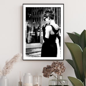 Audrey Hepburn Printable Wall Art, Black and White Photography, Hollywood Decor Art, Movie Printable Art, Digital Download, Fashion Print
