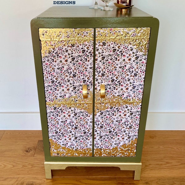 Wild Thing - Vintage Cocktail/ Music Cabinet