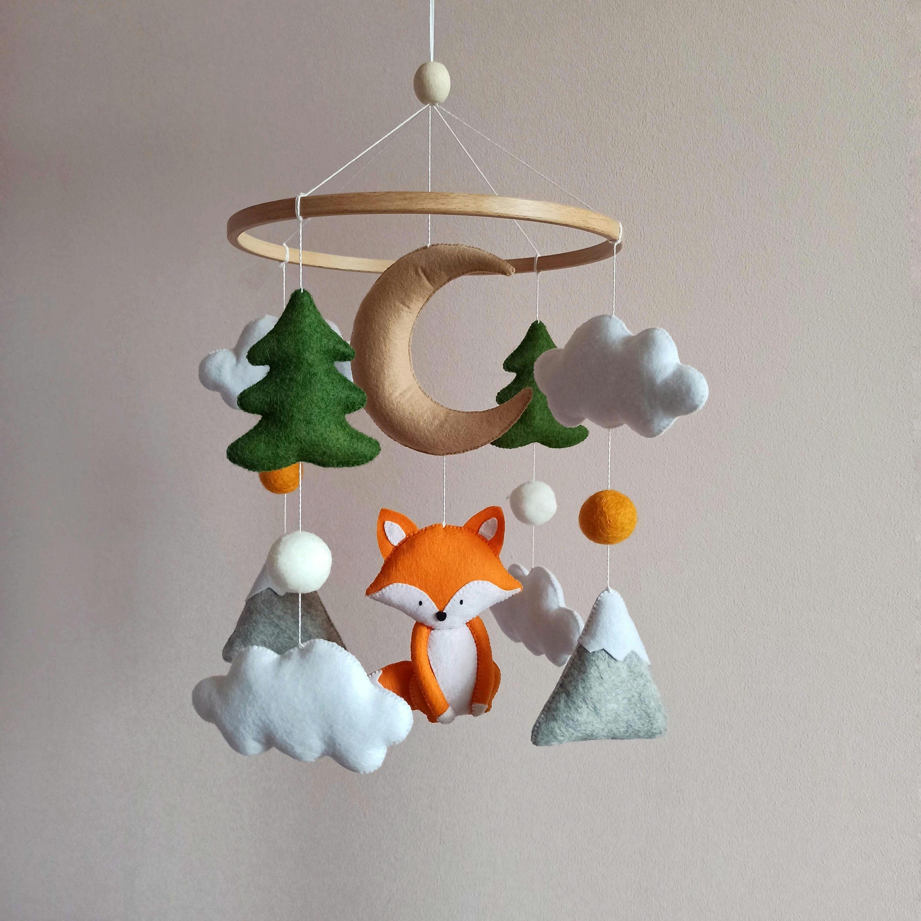 Woodland mobile with fox, Forest animals baby mobile, Mountain rustic nursery decor, Neutral baby mobile for crib, Baby shower gift