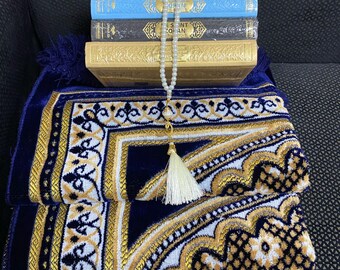 Personalized Islamic Gift Set: Quran, Prayer Rug & Rosary - Medina Script