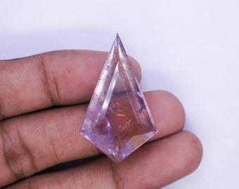 Ametrina boliviana naturale, pietra preziosa a forma di aquilone per la creazione di gioielli.