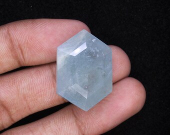 Piedra preciosa aguamarina natural, aguamarina con forma hexagonal, aguamarina azul con corte facetado, piedra preciosa semipreciosa.