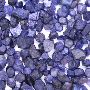 Raw Blue Sapphire Gemstone: AAA Grade Untreated Rough Stones
