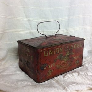 Early Union Leader Cut Plug Cigarette Box