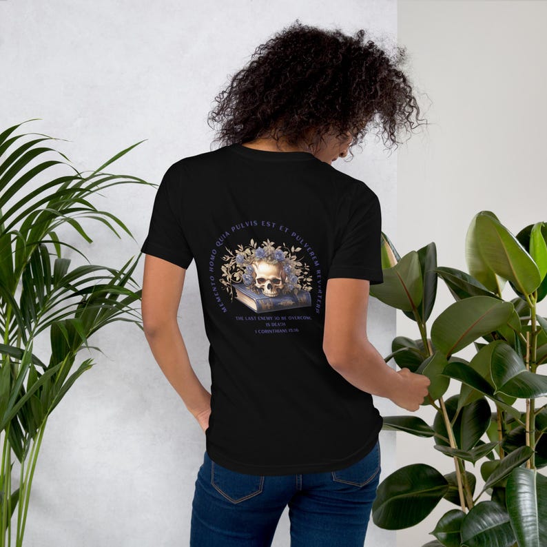 Memento Mori T-Shirt - Ladies Latin Catholic Short sleeve Tee Black