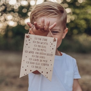 Positiven Affirmationen mit Namen aus Holz – Fördere Achtsamkeit, Motivation und Selbstvertrauen bei Kinder - Geschenkidee Geburtstag