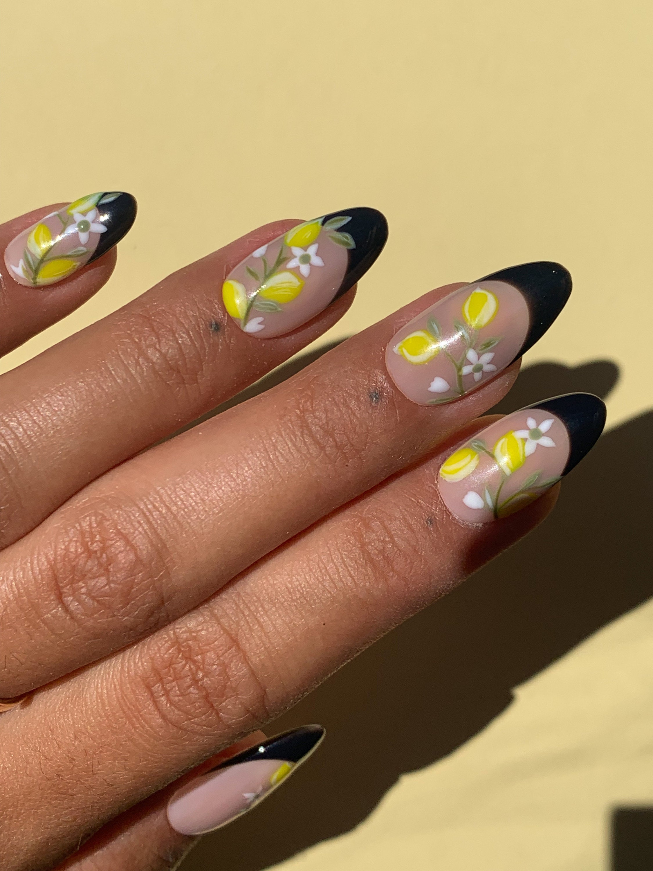 lemon nails designs