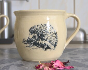 Ceramic cup XXL hand-made with animal motif "Hedgehog", coffee pot