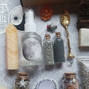 Witchy mystery box
