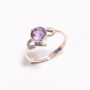 Sterling Silver Amethyst Ring: Round Cut Gemstone, Classic Jewelry