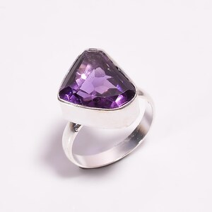 Sterling Silver Amethyst Ring: Classic Gemstone Jewelry