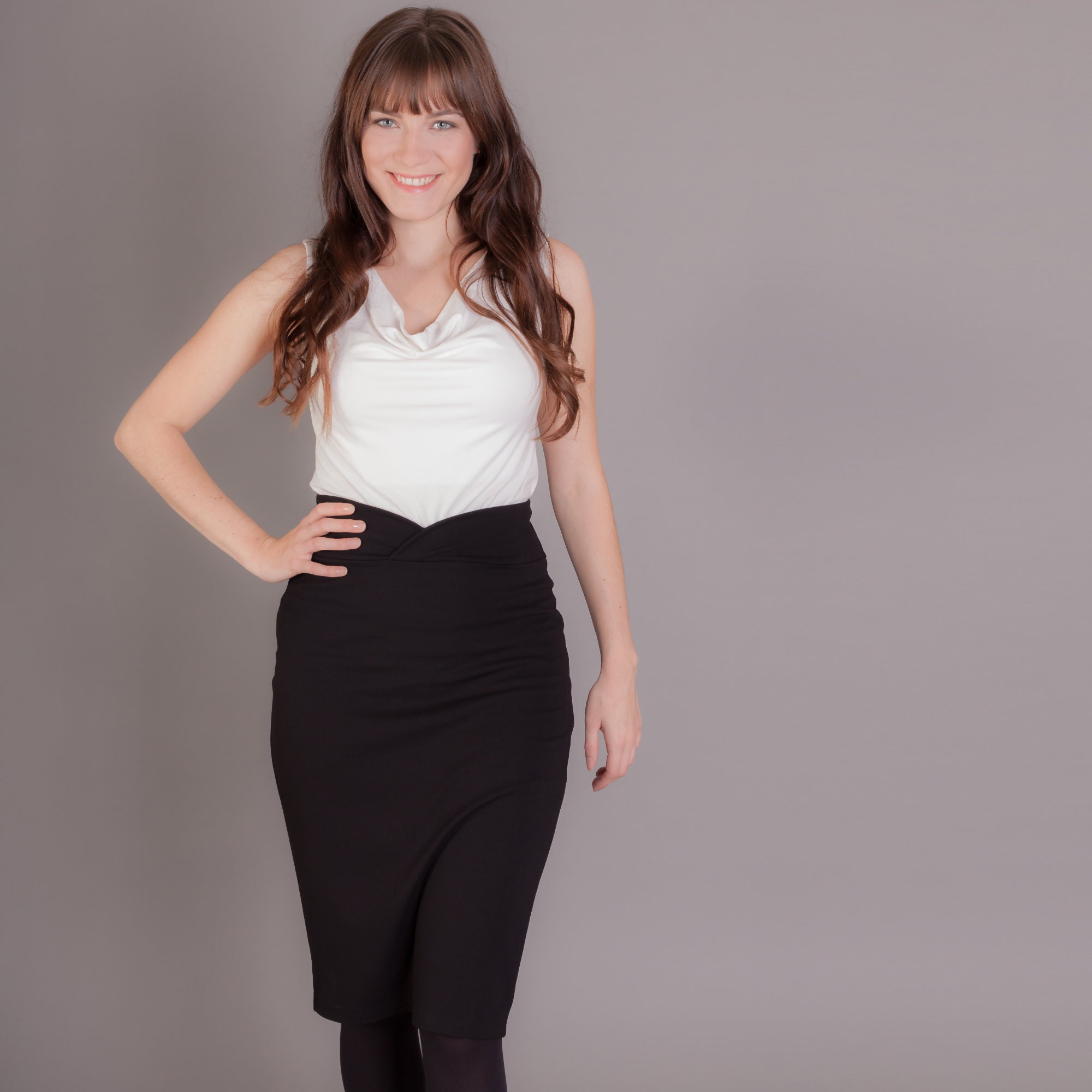 Elegant pencil skirt made of viscose jersey