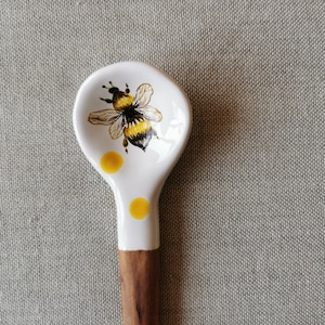 ceramic teaspoon with painted bumblebee. hand sculpted clay spoon. spoon for honey and jam. Ceramic Osoka Art. a gift for honey lovers