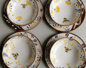 The dinning set with hand painting bees (bumblebees) by Osoka art ceramics