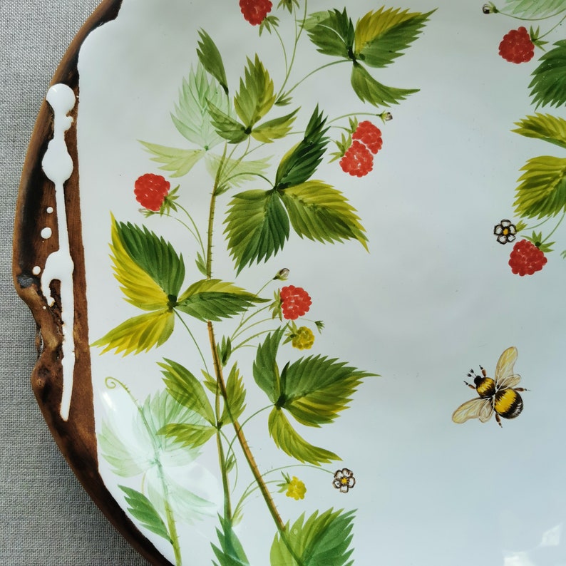 Big beautiful dish for cakes, sweets, hand painting with raspberries and bee, for happy family, diameter 32 cm amazing plate image 6