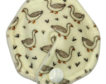 "Kleine Gans ""Tubus Pad"" für Sonde und Suprapubalkatheter."