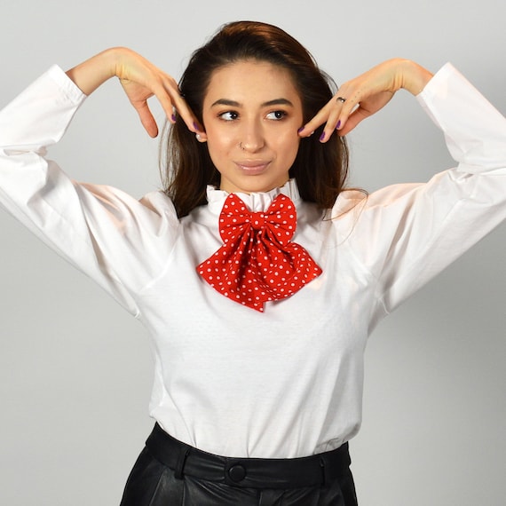 Women's bow tie shirt Women's bow tie shirt
