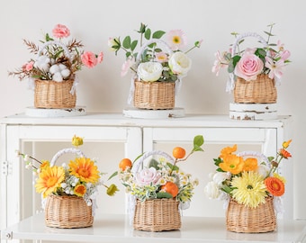 Simple Bridesmaid Basket, Willow Basket, Moss Basket, Rustic Basket, Basket with flowers, Flower Girl Basket, Hand Woven Basket