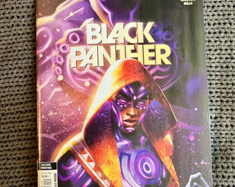 Pantera Negra #3 Vol. 8 [Tonalidad menor: 1.ª aparición de Tosin] (Muy bien/casi nuevo; Variante de la 2.ª impresión; Wakanda; MCU) Marvel Comics 2022