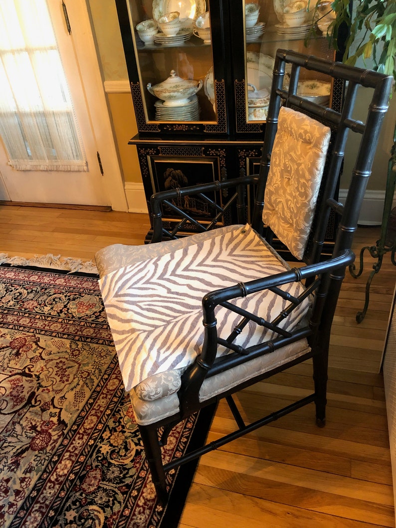 Pair of Vintage Black REAL Bamboo Chinese Chinoiserie Chairs. Built well, solid. Great to upholster in your favorite fabric image 6