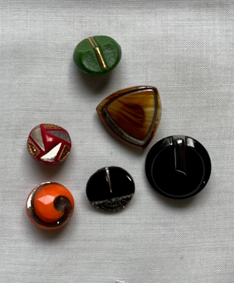 Lot of 6 Miniature Antique to Vintage Art Deco Glass Buttons various colors All Deco Style Red,Black, Green, Orange,Brown, various Shapes image 4