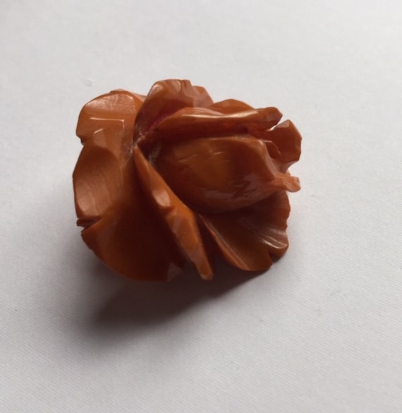 Bakelite Butterscotch Rose Pin - image 2